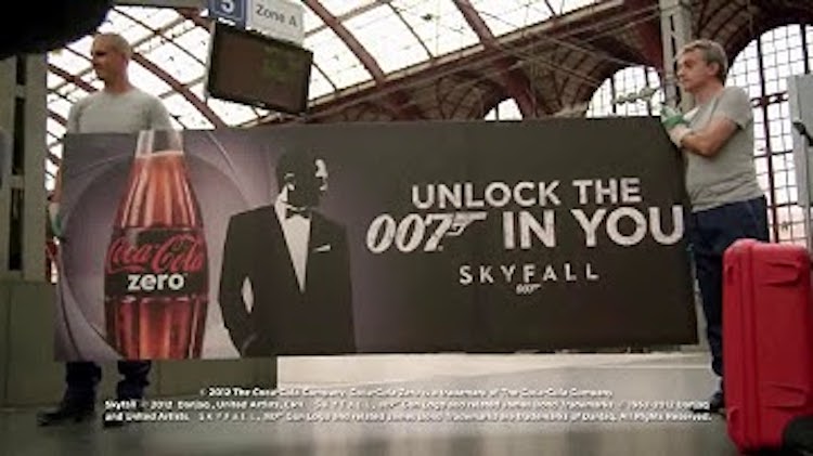 Coca Cola meets James Bond
